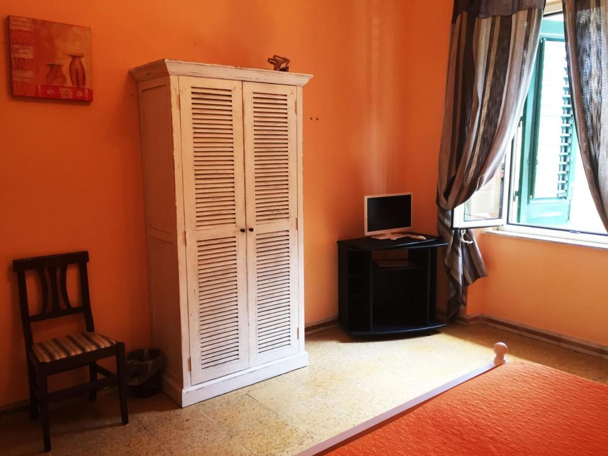B&B A Due Passi Dal Mare Scilla Exterior foto